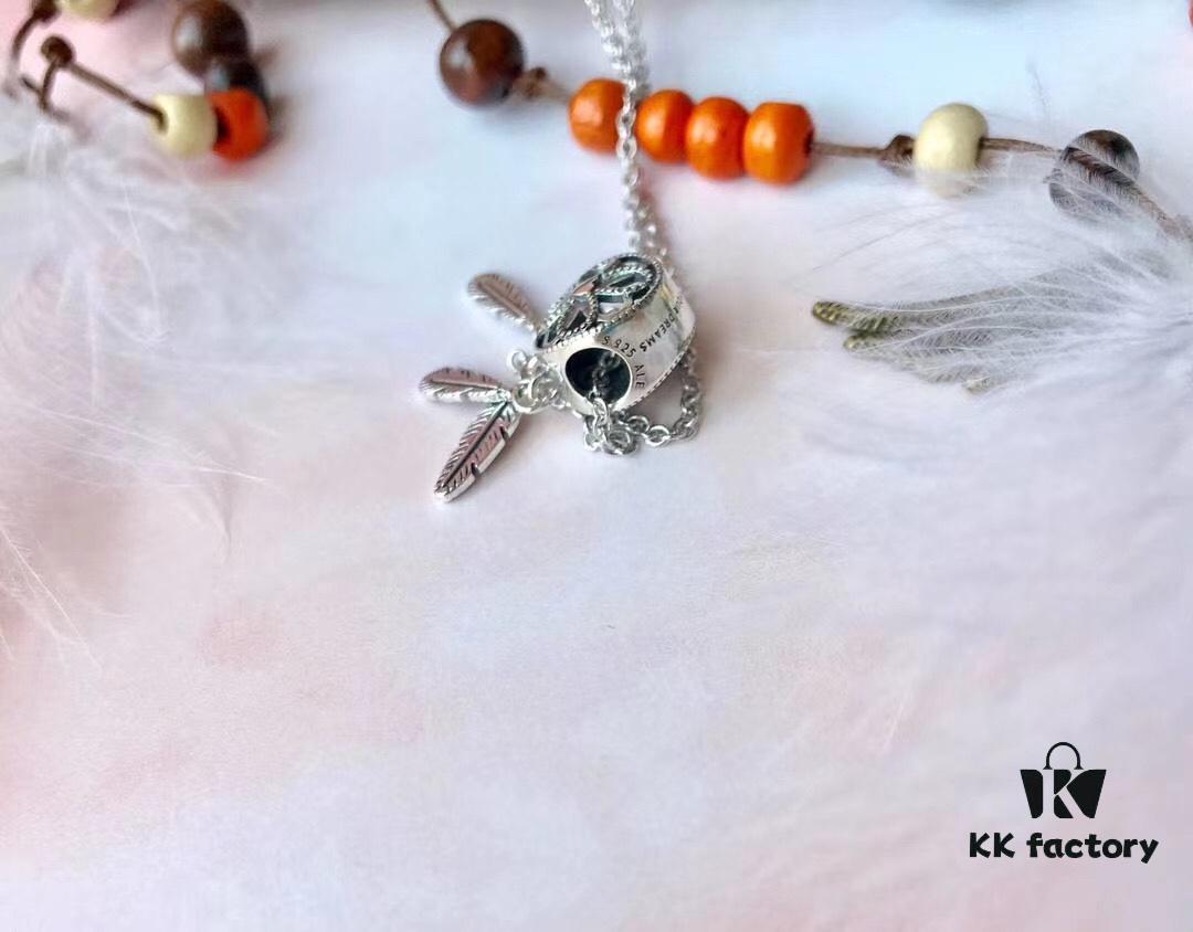 Pandora Dreamcatcher Necklace (Dreams of Radiance)