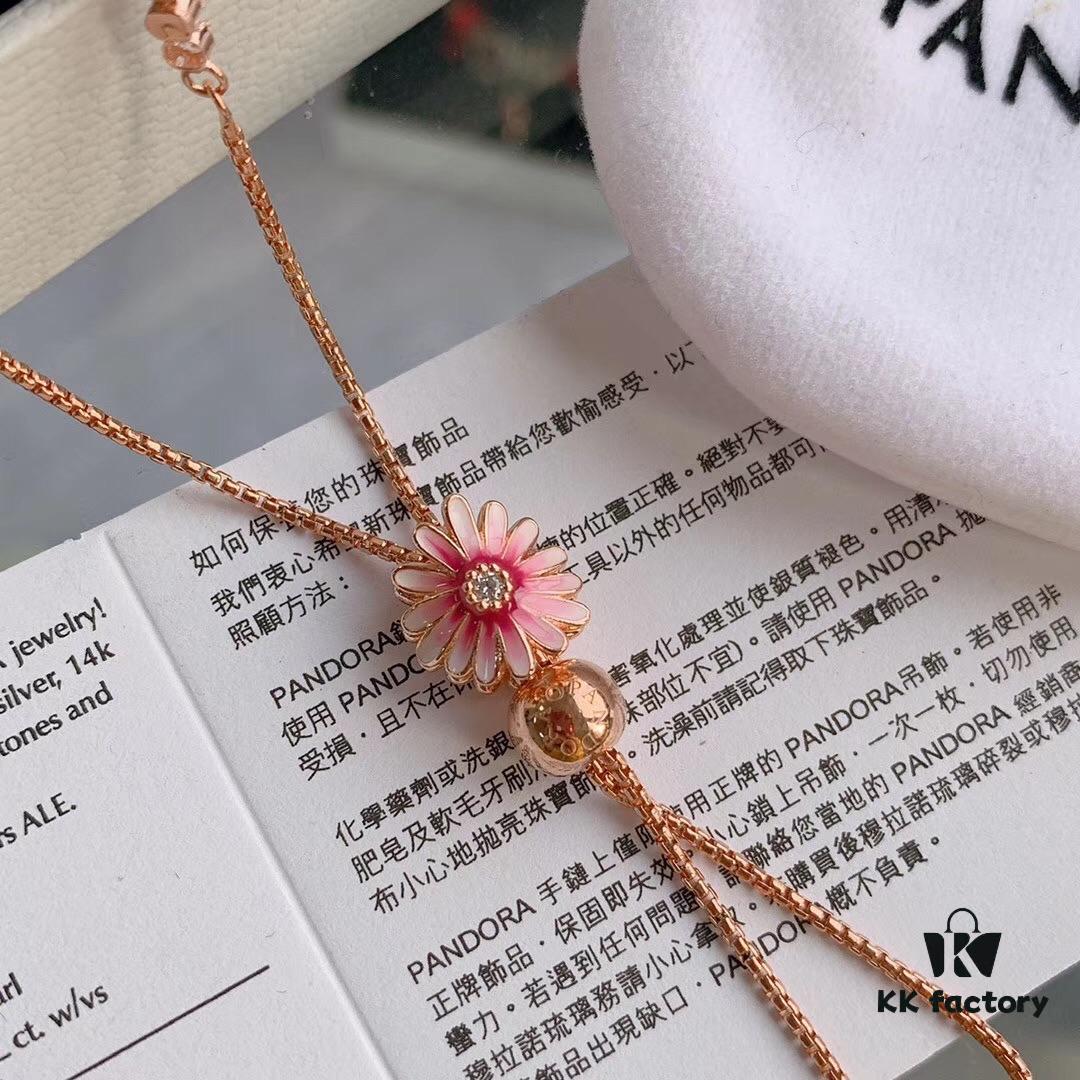 Pandora 2020 Newest Garden Collection 'Pink Daisy' Bracelet Set - Rose Gold Adjustable Bracelet, Fresh and Elegant, Perfect for Wearing or Gifting