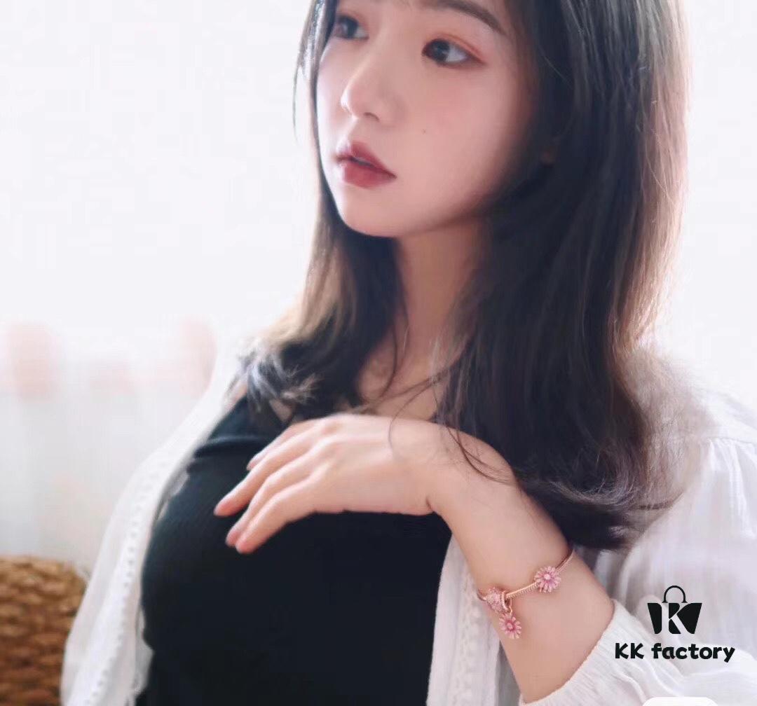 Exclusive Launch 2020 Pandora Newest Garden Collection 'Pink Daisy' Bracelet Set 💫 Rose Gold Enchanted Daisy Bracelet ✨ Fill Your World with Blooms 💐🎉