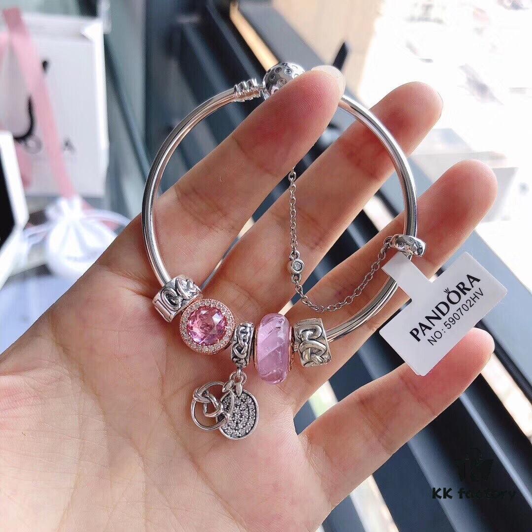 Bestseller Alert 🔥 Official Website Same Style Pandora 'Pink Love' Newest Bracelet Set, Sweet, Romantic and Elegant 🌷 A Knot of Love 💕 Connecting You and Me, a Modern Symbol of Eternal Love ✨ Paired with Pandora Charms Full of Affection... Latest Pandora Bracelet Combination 🌷🍃 Exclusive Real Photos. Direct Source!