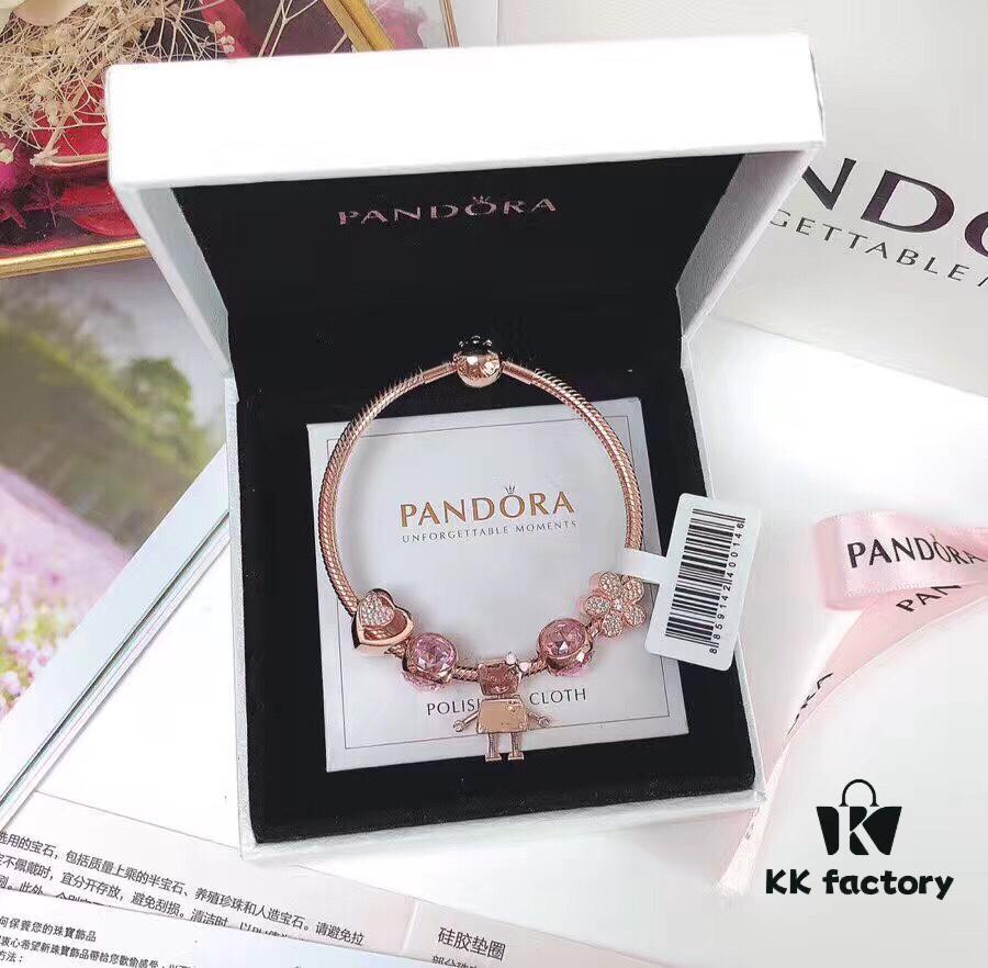 Super Popular Poster Style 'Little Bella and Friends' 🔥 Worry-Free, Inseparable... This Is the Best Companion ❤️