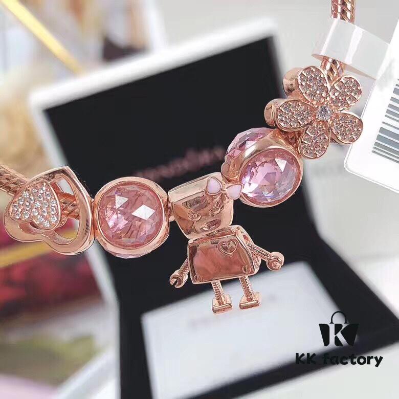 Super Popular Poster Style 'Little Bella and Friends' 🔥 Worry-Free, Inseparable... This Is the Best Companion ❤️