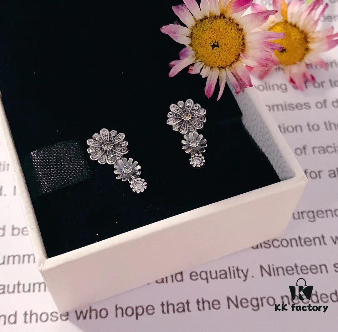 Panjia Spring New Arrival Shiny Daisy Stud Earrings