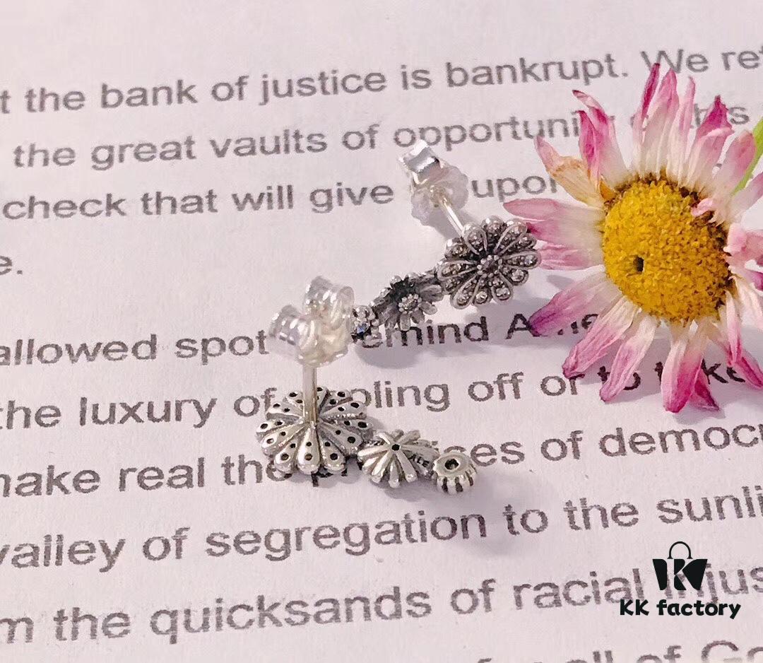 Panjia Spring New Arrival Shiny Daisy Stud Earrings