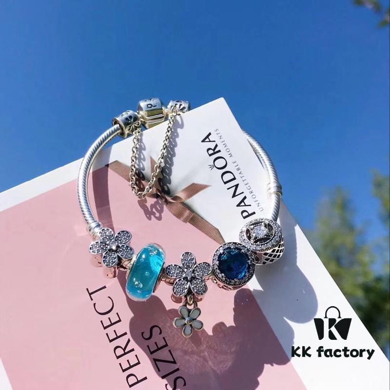 Pandora Lake Blue Bubble Daisy Flower Blossom 🌼 New Arrival! Made with authentic boutique materials, perfectly crafted to match retail quality! Featuring vibrant lake blue bubble glass, sparkling ocean blue cat's eye stone, lucky coin charm, fully diamond-set daisy flower and daisy safety chain, paired with a diamond-encrusted daisy pendant. Crafted in S925 sterling silver, complete with official boutique packaging!