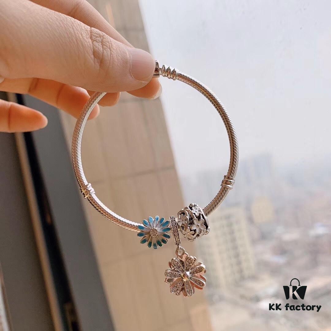 Exclusive Launch 2020 Pandora Newest Garden Collection 'Fresh Daisy' Bracelet Set