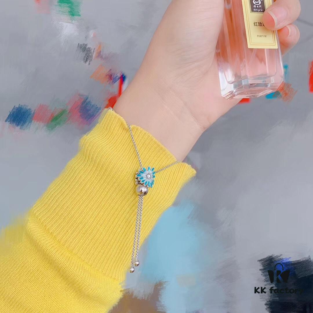 2020 Pandora Latest Garden Collection 'Blue Daisy' Bracelet Set 💫 Pandora 'Fresh Style' Adjustable Bracelet ✨ Floral World 🌼 Blooming Radiantly in the Sunlight 🎉 Symbolizing Freedom with Daisies 🌼 Embracing the Vitality of Spring 🌟 Beautiful Blooms 🌼