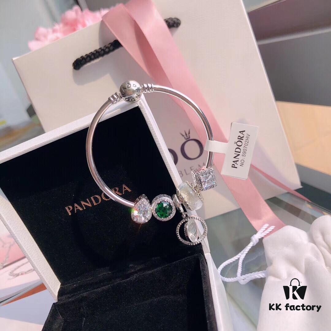 Pandora Sparkling Tree of Love 🌲 New Arrival! Perfectly Crafted with Authentic Materials, Matching Original Quality