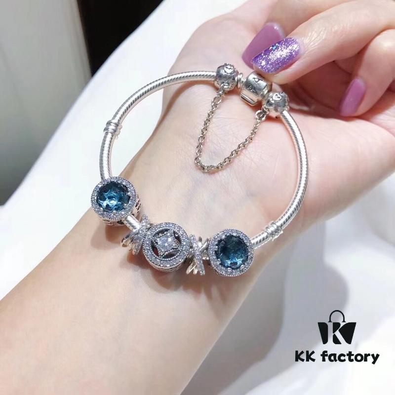 Pandora Pandora's Starry Sky Horizon New Arrival Elegant Dark Blue Flash Diamond Cat Eye Bracelet with Lucky Coin Charm and Heart Safety Chain in S925 Silver