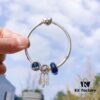 Pandora Pandora Blue Dream Catcher New Arrival! Made with counter materials, perfectly crafted one-to-one, quality comparable to counter! Brilliant blue faceted glass, sparkling snowflake ❄ cat's eye, meaningful dream catcher pendant paired with classic heart 💗 snake bone chain design. S925 silver comes with counter packaging! 🍃🌺
