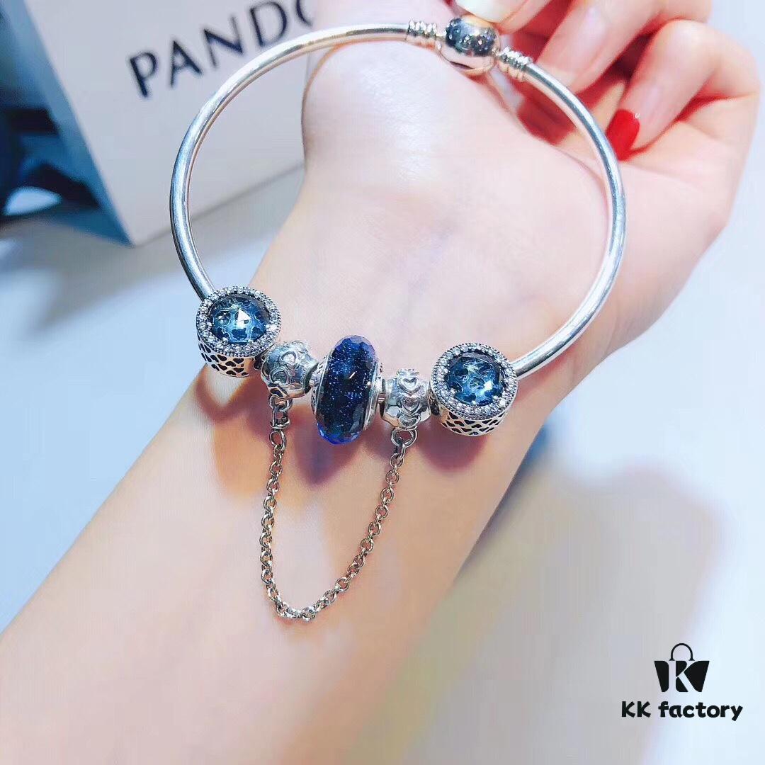 Pandora Pandora Brilliant Blue Heart Chain New Arrival!