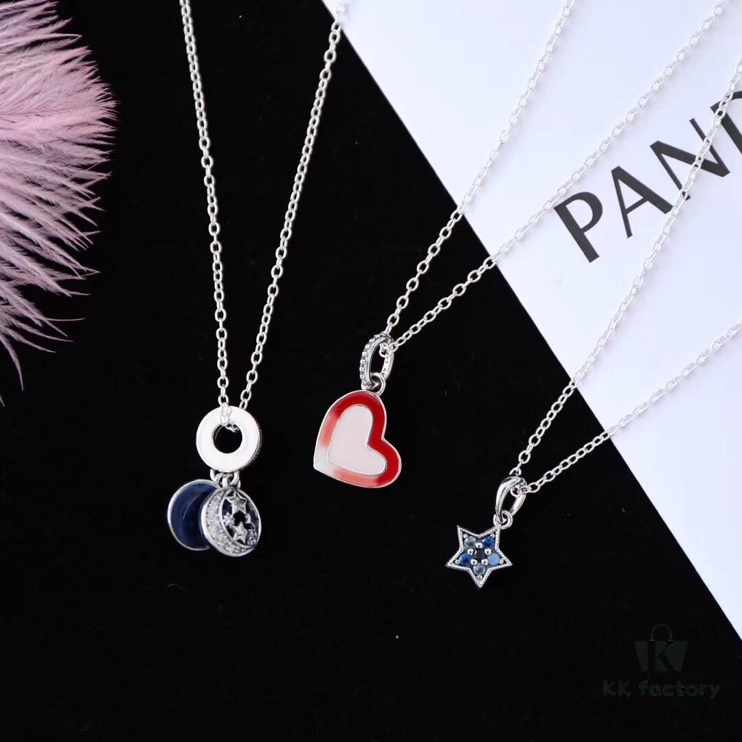 Each Pandora bead and necklace is engraved with precise markings, pay attention to the delicacy and position of the engravings