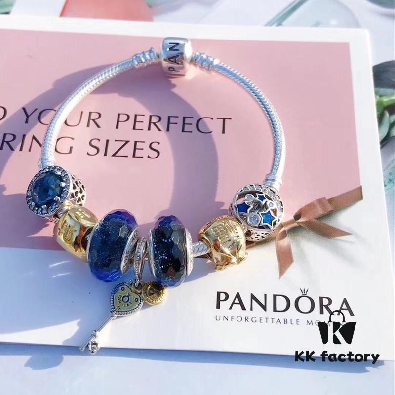 Pandora Pandora Silver Wire Sparkling Blue Key 🔑 New Arrival! Perfectly crafted with boutique materials, one-to-one replication, quality comparable to official store products! Nocturnal silver wire with sparkling blue glass, 14K gold-plated ingot charm, lucky pouch, star and moon ☪️ beads, multicolor key 🔑 pendant, S925 silver with original boutique packaging! 🍃🌺