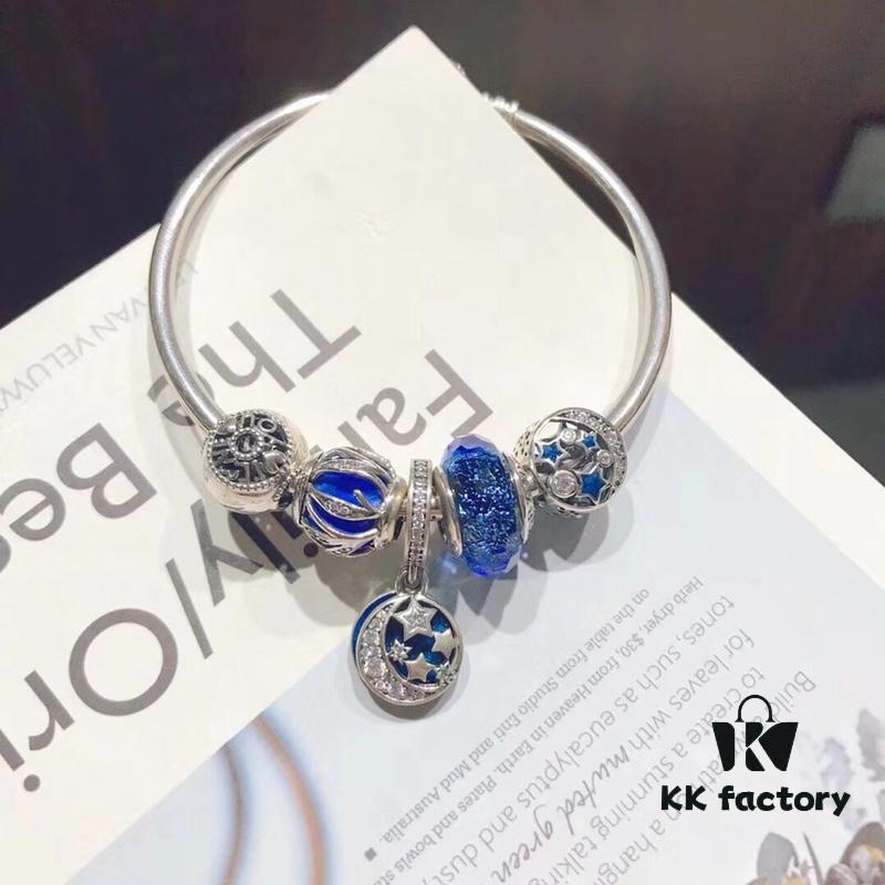 Pandora Pandora Blue Star and Moon New Arrival! Highest Quality on Market, Supports Counter Cleaning! Made with Counter Materials, Perfect 1:1 Craftsmanship! Thai Imported Original Silver Wire with Blue Glass, Hollow Star and Moon Bead, I Love You Round Bead, Blue Luster Bead, Deep Star and Moon Pendant. S925 Silver with Official Packaging!