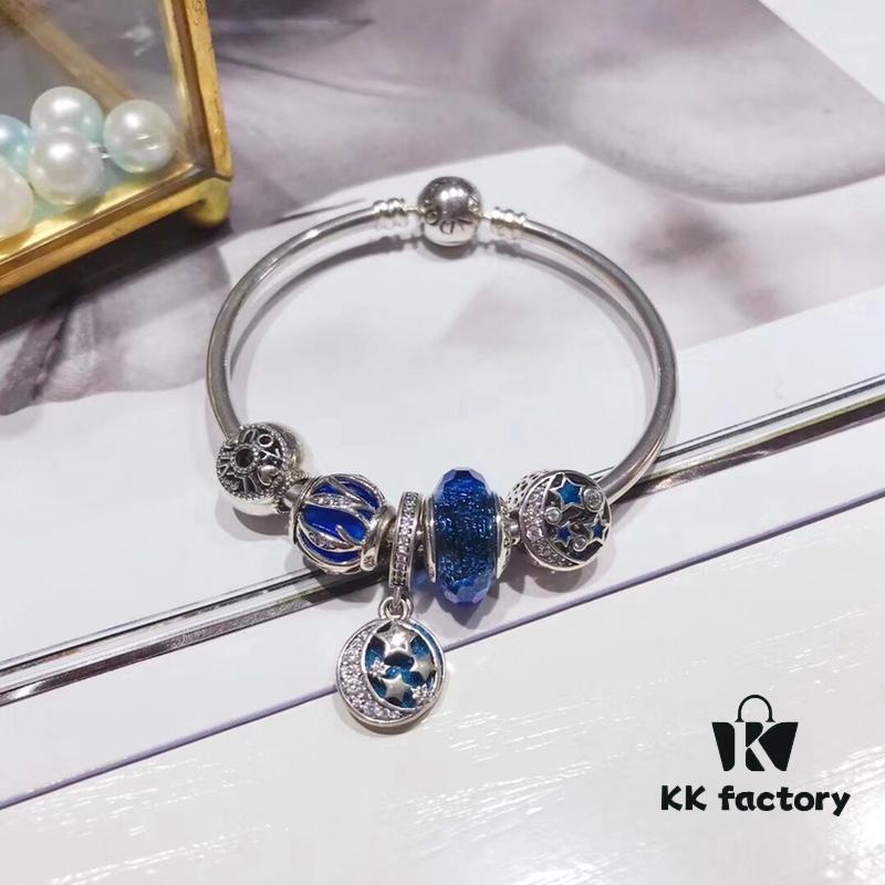 Pandora Pandora Blue Star and Moon New Arrival! Highest Quality on Market, Supports Counter Cleaning! Made with Counter Materials, Perfect 1:1 Craftsmanship! Thai Imported Original Silver Wire with Blue Glass, Hollow Star and Moon Bead, I Love You Round Bead, Blue Luster Bead, Deep Star and Moon Pendant. S925 Silver with Official Packaging!