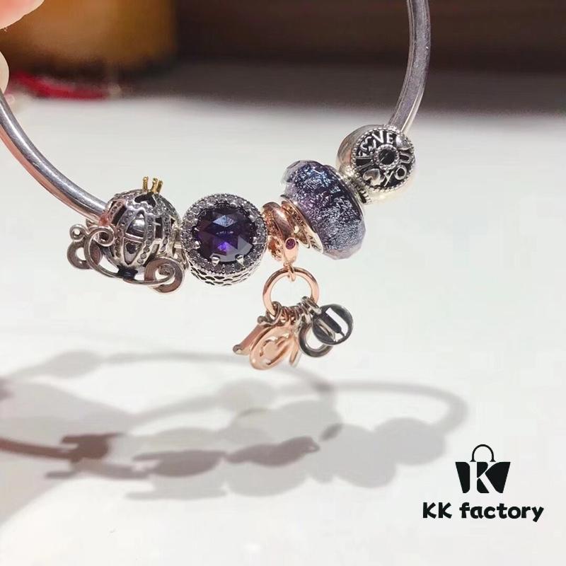 Pandora Pandora Silver Wire Purple Love New Arrival! Highest Quality on Market, Supports Counter Cleaning! Made with Counter Materials for Perfect One-to-One Replication! Imported Original Thai Silver Wire Shining Purple Glass, Sparkling Purple Cat's Eye, Fairy Tale Pumpkin Carriage, I Love You Bead, Rose Love Pendant, Deep Love Forever in the Heart. S925 Silver Comes with Official Packaging!