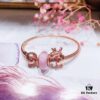 Pandora Rose Mini Reindeer New Arrival! Made with ZP material, perfectly crafted, quality comparable to ZP! Silver wire pink faceting, cute and playful little reindeer 🦌🍃🌺