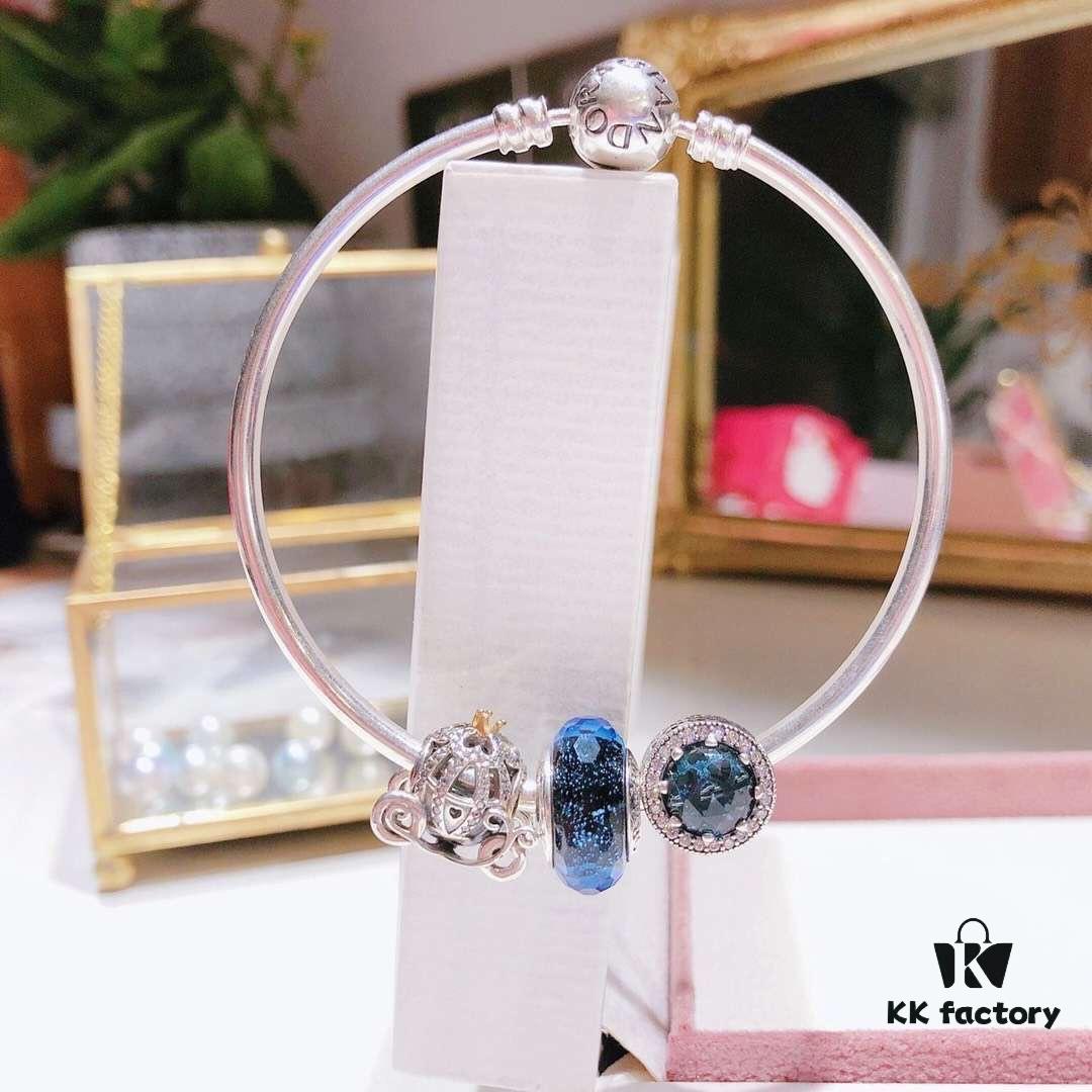 Pandora Enchanted Blue Carriage New Arrival! ZP-Grade Quality, Premium Craftsmanship, Sparkling Deep Blue Faceted Glass, Fairy Tale Carriage Design with Shimmering Navy Blue Heart