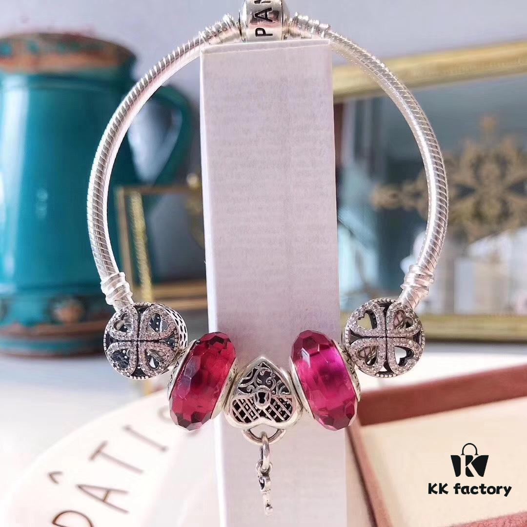 Pandora Rose Vintage Key 🔑 New Arrival! Made with boutique materials, perfectly crafted to match the original quality!