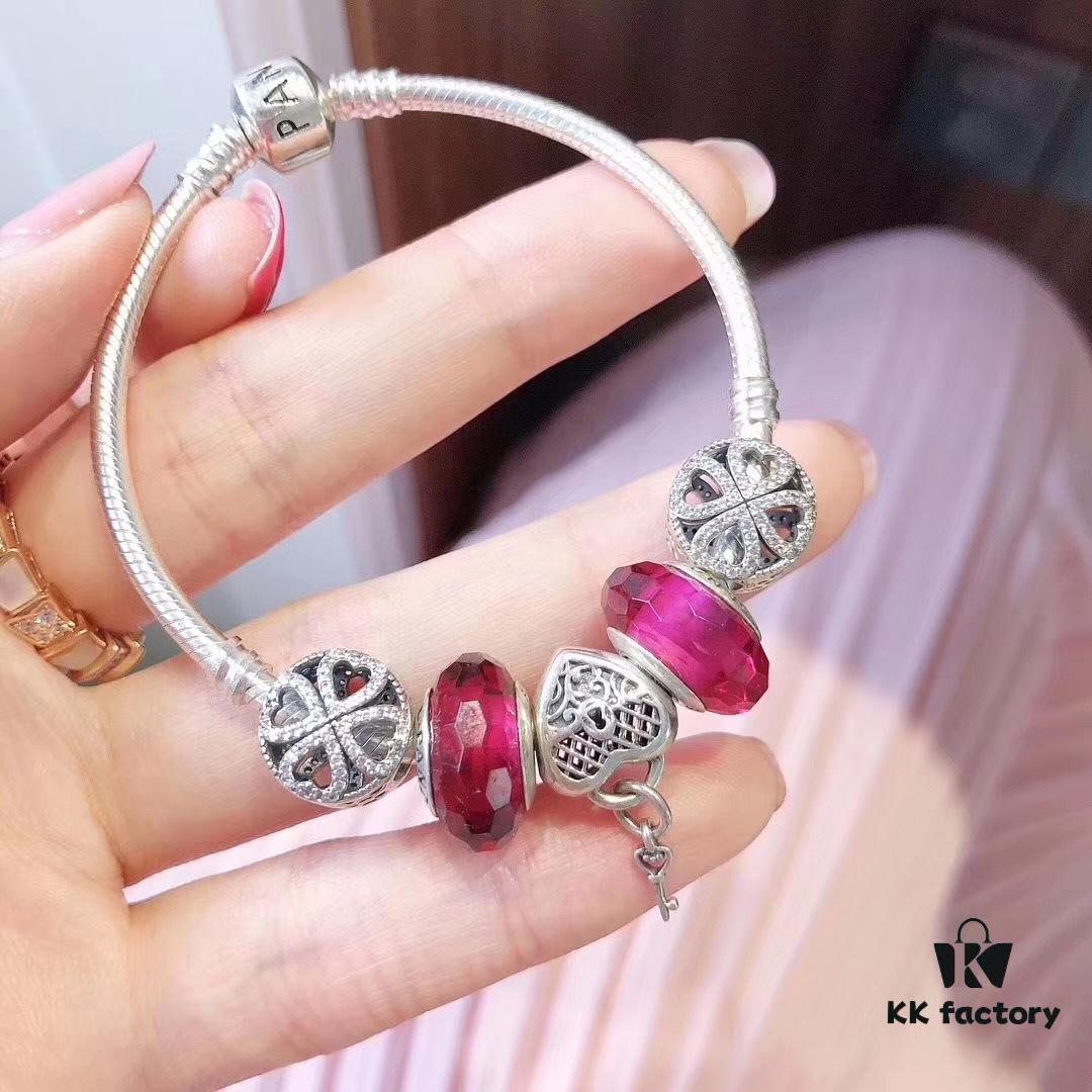 Pandora Rose Vintage Key 🔑 New Arrival! Made with boutique materials, perfectly crafted to match the original quality!