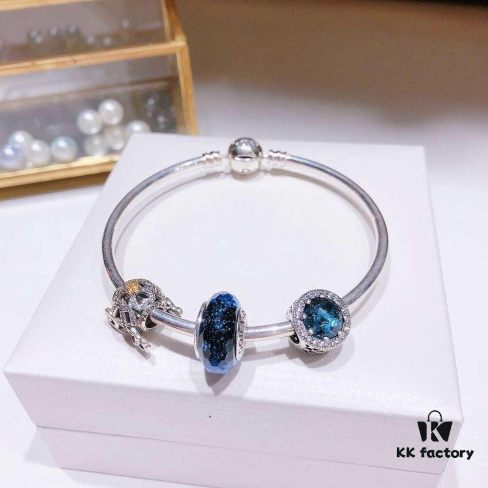 Pandora Enchanted Blue Carriage New Arrival! ZP-Grade Quality, Premium Craftsmanship, Sparkling Deep Blue Faceted Glass, Fairy Tale Carriage Design with Shimmering Navy Blue Heart