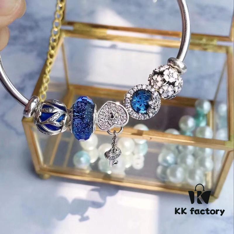 Pandora Pandora Shiny Blue Key 🔑 New Arrival! Imported Thai Shiny Blue Silver Wire Faceted Glass, Sparkling ✨ Snowflake ❄️, Brilliant Blue Luster, Elegant White Cherry Blossom 🌸 Openwork Bead, Sparkling Diamond Key 🔑, Supports Official Counter Cleaning, S925 Silver with Official Packaging! 🍃🌺