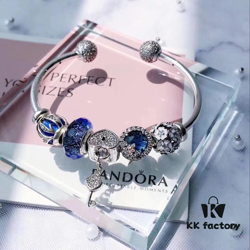 Pandora Pandora Shiny Blue Key 🔑 New Arrival! Imported Thai Shiny Blue Silver Wire Faceted Glass, Sparkling ✨ Snowflake ❄️, Brilliant Blue Luster, Elegant White Cherry Blossom 🌸 Openwork Bead, Sparkling Diamond Key 🔑, Supports Official Counter Cleaning, S925 Silver with Official Packaging! 🍃🌺