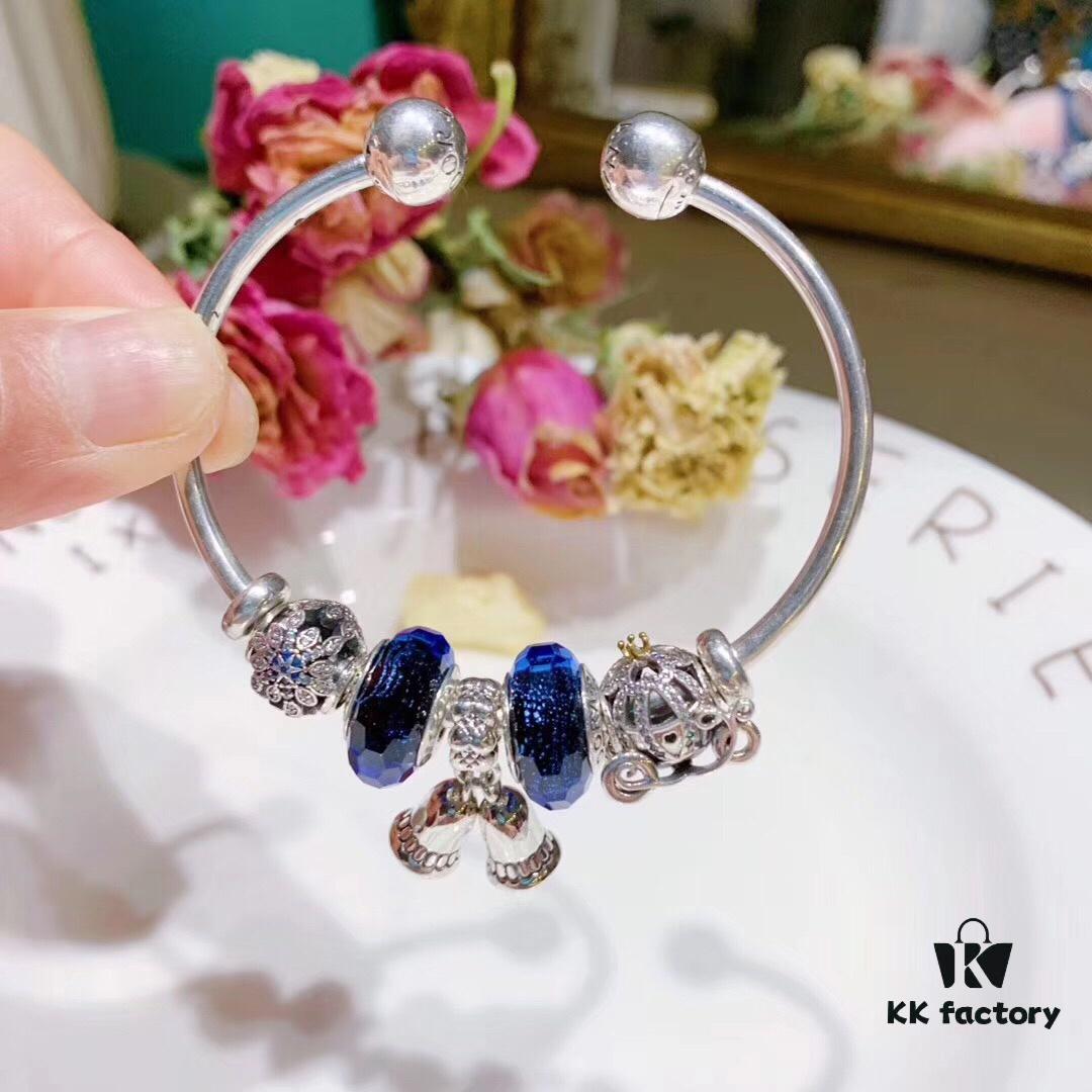Pandora Pandora Enchanted Blue Magic Bell New Arrival, Brilliantly Cut Blue Glass Bell, Fairy Tale Pumpkin Carriage, Sparkling Blue Snowflake Bead, Magic Bell Pendant, S925 Silver with Official Store Packaging