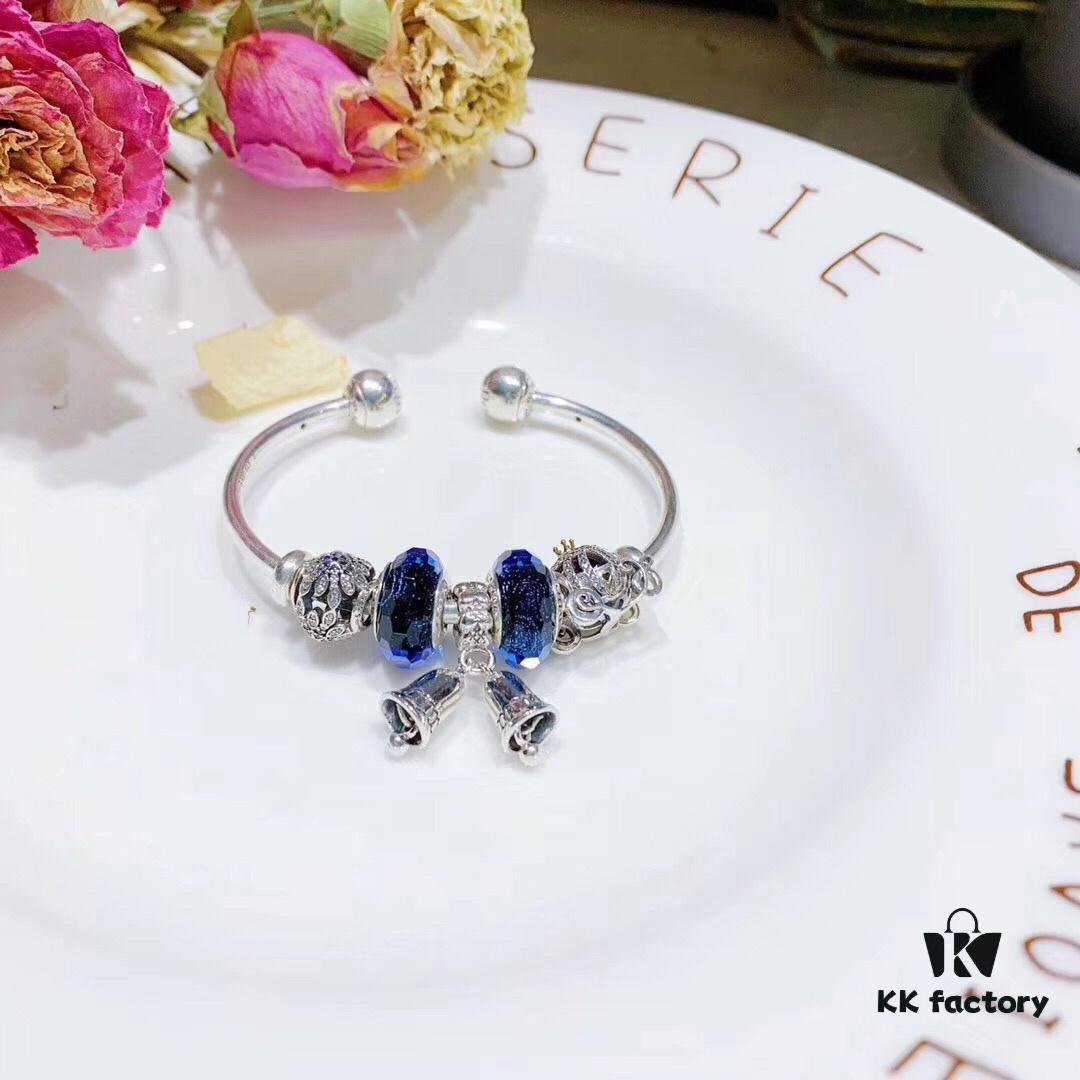 Pandora Pandora Enchanted Blue Magic Bell New Arrival, Brilliantly Cut Blue Glass Bell, Fairy Tale Pumpkin Carriage, Sparkling Blue Snowflake Bead, Magic Bell Pendant, S925 Silver with Official Store Packaging