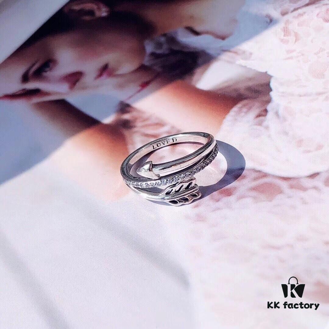 Exclusive 2019 New Arrival Official Website Style ❤Cupid Love Struck❤ Ring with 'LOVED' Engraved Inside - PANDORA's New Classic! ✈ Top-Tier Replica 🔥 Original Design PANDORA Ring 💍 Elegant and Glamorous, Instantly Elevates Any Outfit to Luxurious Elegance, Perfect for Evening Gowns