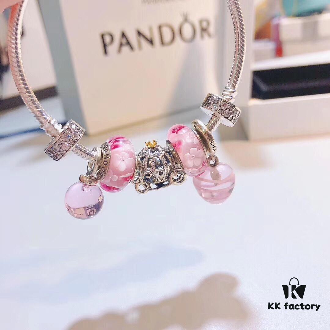 Pandora Pandora Blooming Peach Blossom Ribbon 🎀 New Arrival! Made with authentic boutique materials, perfectly crafted 1:1, quality comparable to boutique version! Features blooming peach blossom glass charm, fairy-tale pumpkin carriage, pink magic orb, pink ribbon 🎀, fully diamond-set clasp, comes with official boutique packaging!