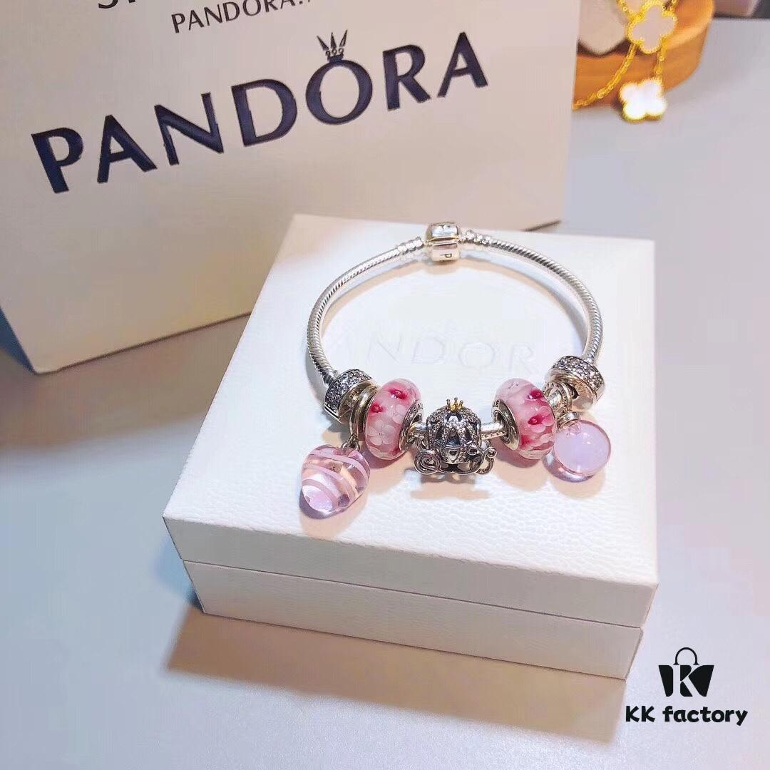 Pandora Pandora Blooming Peach Blossom Ribbon 🎀 New Arrival! Made with authentic boutique materials, perfectly crafted 1:1, quality comparable to boutique version! Features blooming peach blossom glass charm, fairy-tale pumpkin carriage, pink magic orb, pink ribbon 🎀, fully diamond-set clasp, comes with official boutique packaging!