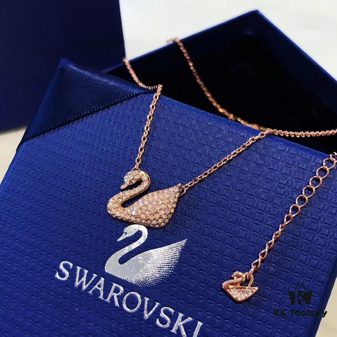Swarovski SWAN Classic Rose Gold-Tone Swan Pendant Necklace with Crystal Detail, Elegant Adjustable Chain for Women