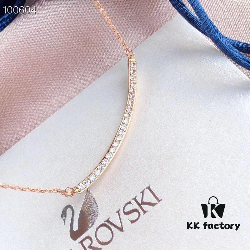 Swarovski 2019 New Smile Necklace! ONLY Series - Smile to Face Life, Smile as Silent Courtesy, Win the World with a Smile, Micro-Paved Alloy with Vacuum 18K Real Gold Plating and Swarovski Crystals, Chain Length 45cm