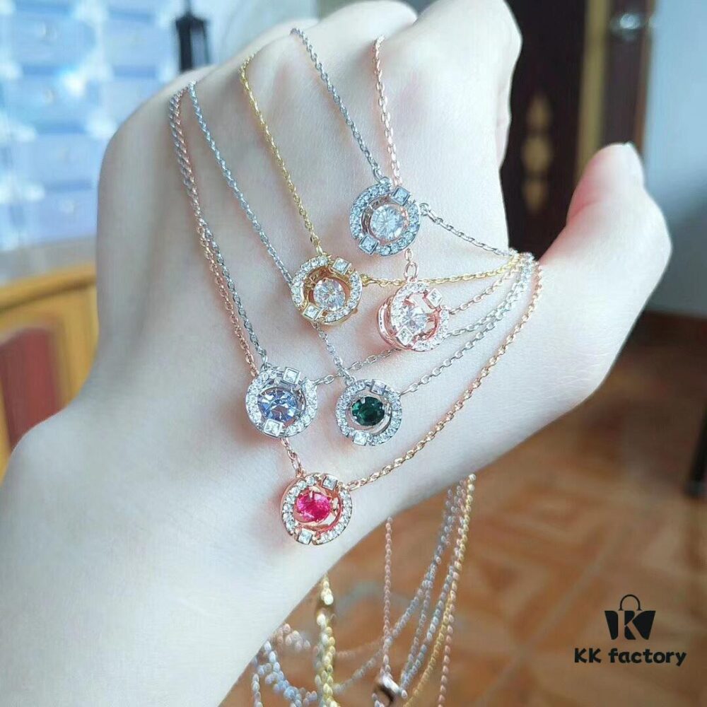 New Arrival ♥️ Swarovski Dancing Heart Pendant Necklace in Green - 6 Colors Available! In Stock