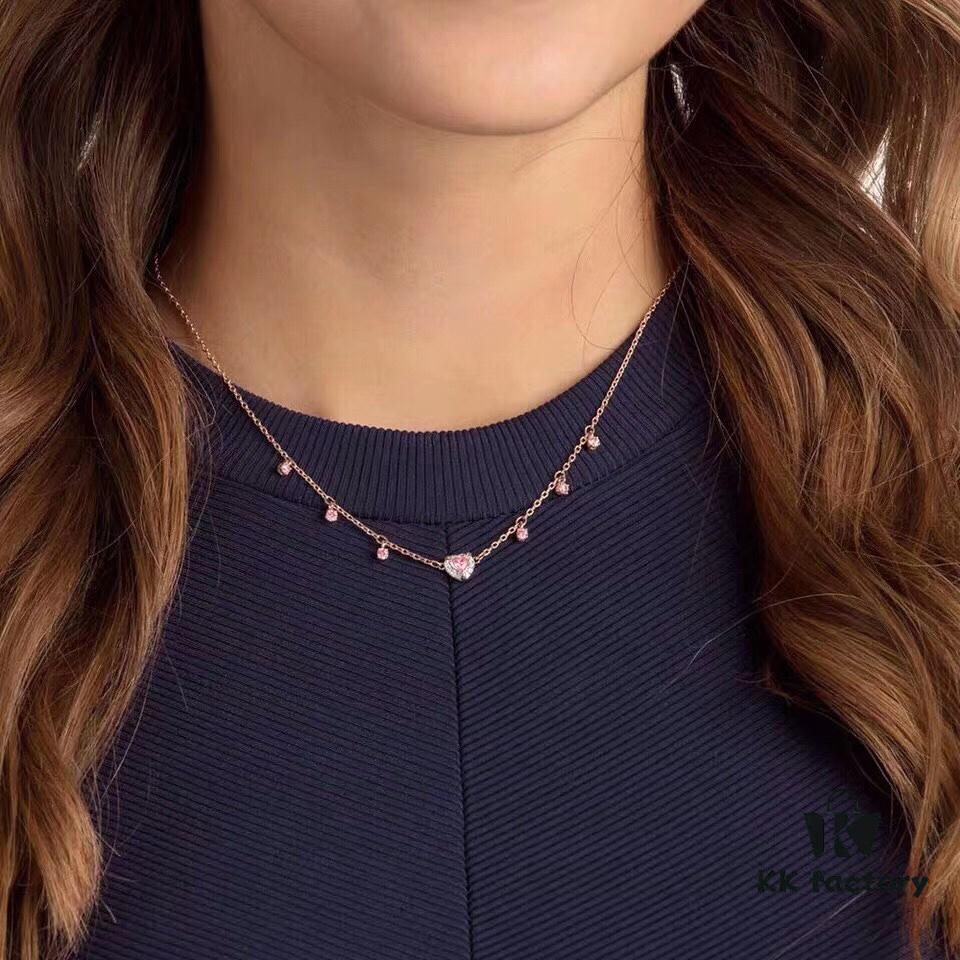 Qixi Gift 🎁 Cute Heart Choker Necklace with Swarovski Elements, Elegant and Playful Design, Adjustable for Versatile Wear