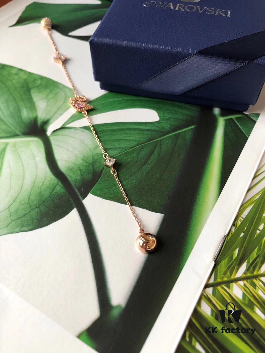 Latest Swarovski Pink Swan Bracelet, Dazzling Swan Romantic Design with Pink Crystal, Rose Gold Plated Magnetic Palace-Style Clasp