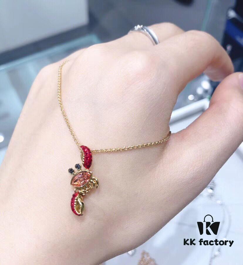 New Arrival Swarovski Crab Necklace 🦀️ with Movable Small Claws - Symbolizing Prosperity and Good Fortune