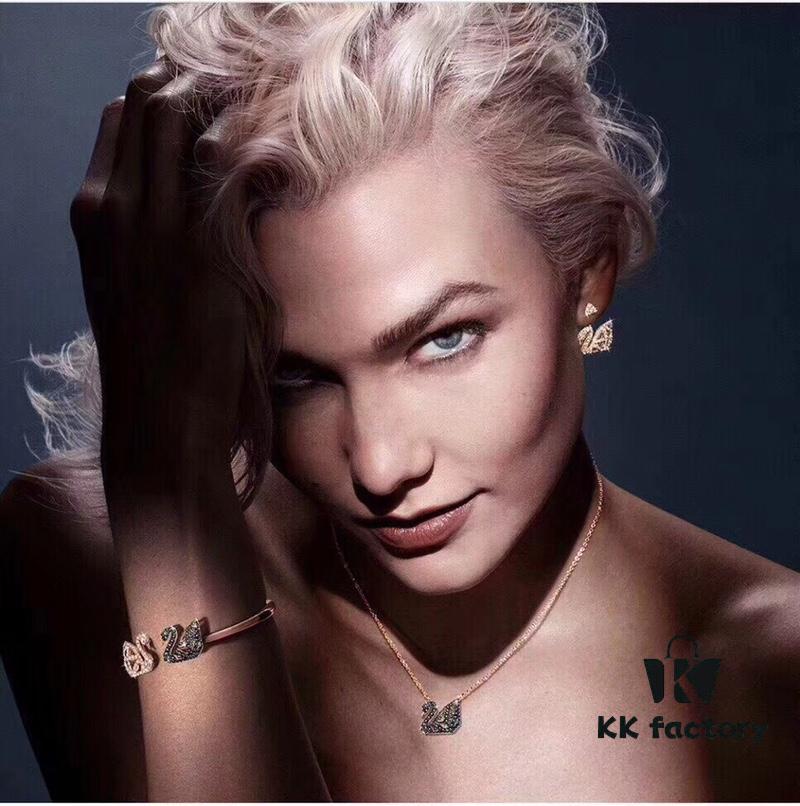 Swarovski Double-Sided Hollow Swan Bracelet with Austrian Crystals, Precise ZP Material Replication, Authentic Logo Engraving, Original Quality