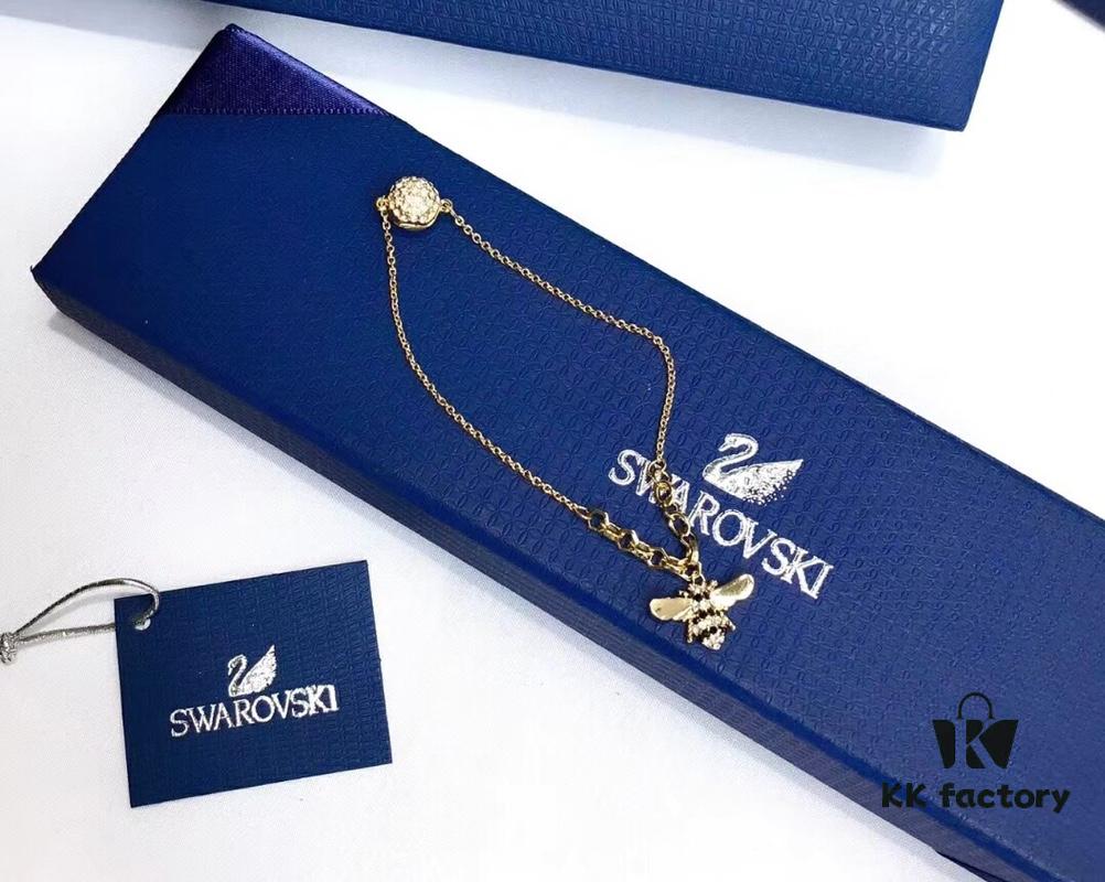 Swarovski Lisabel Bee Bracelet in Gold-Tone Plating, 17 cm – Sparkling Bee Motif with Honeycomb Clasp