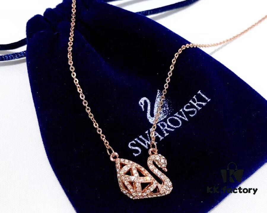 Counter Quality! New Swarovski Fashion Hollow Black Swan Necklace for Women