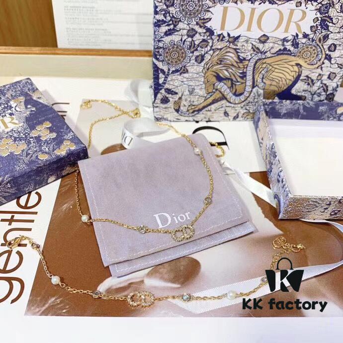 Swarovski Crystal Pearl Necklace/Bracelet