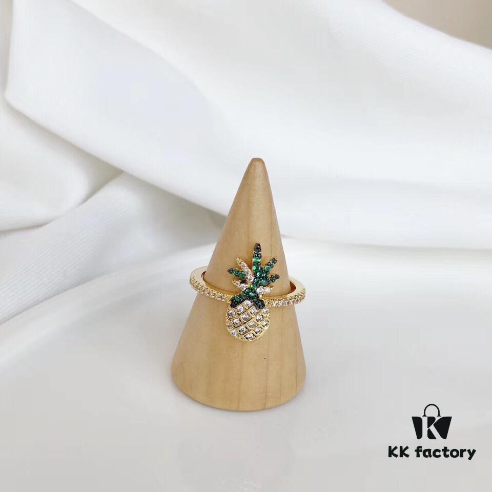 APM Monaco Pineapple Ring! Sparkling colorful crystals paired with various summer-inspired fruits and elements, creating a playful melody that adds a refreshing touch to your summer