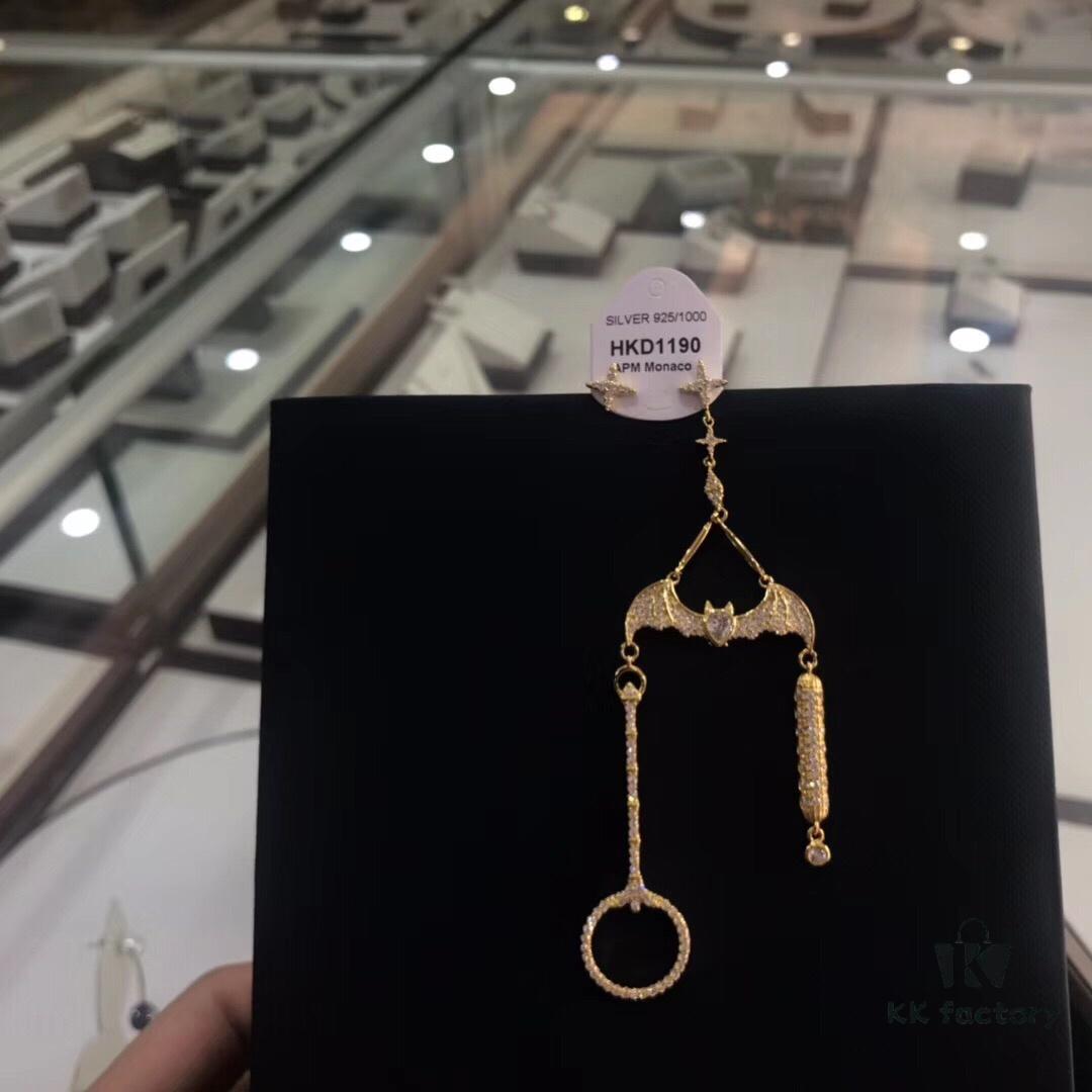 APM Bat Earrings ⛧ Pendant ⭐️ Standard Version 1:1 Replica of Original Logo with Strong Design, Stand Out as the Center of Attention with Exotic Style and Fashion Flair!