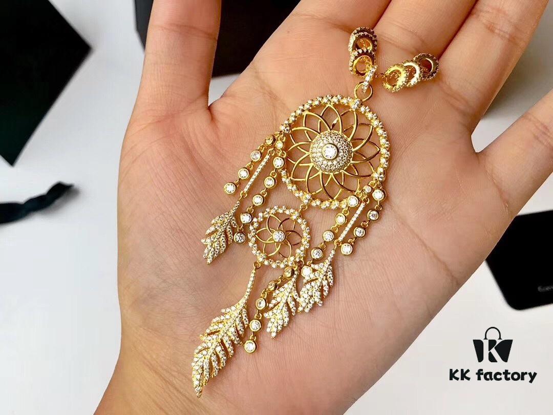 APM Monaco Gold-Tone Silver Crystal Dreamcatcher Vintage Minimalist Fashion Statement Necklace for Women