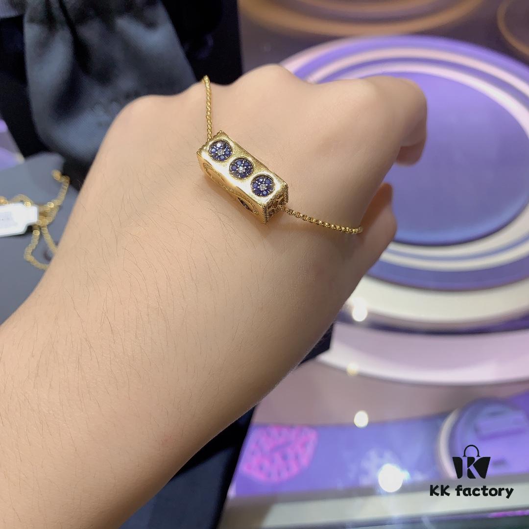 New Arrival 💕 A's Monaco New Square Dreamy Star and Moon Necklace for Women, Luxury Elegant Geometric Collarbone Chain