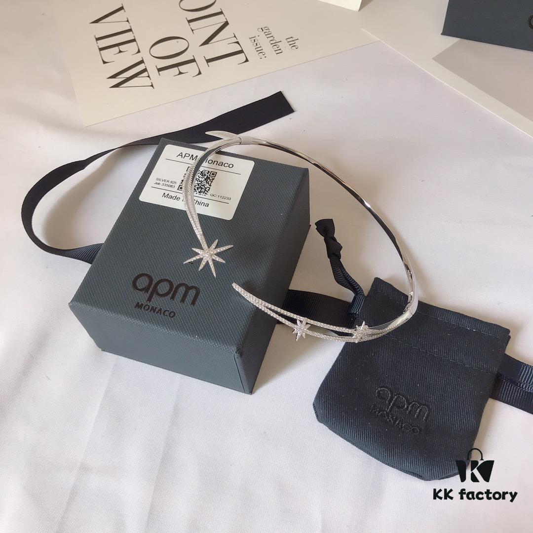 Original New Release 💗 APM Monaco Six-Pointed Star Meteor Classic Choker, Stylish and Versatile Fashion Statement Piece