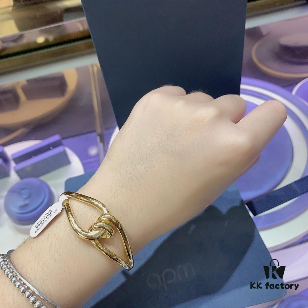 A Family Monaco New Arrival Twisted Knot Open Bangle Bracelet for Women, Gold-Tone Geometric Jewelry in European and American Style, Perfect Gift for Girlfriend