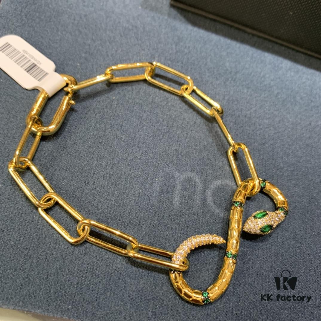 A Family Monaco New Arrival Exotic Snake Guardian Bracelet for Women, Retro Original Buckle Snake-Shaped Hand Jewelry