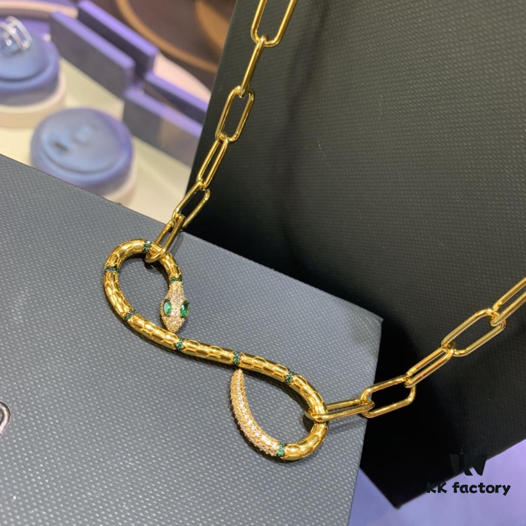 New Arrival 💕 A Monaco Exotic Snake Short Collar Necklace for Women, Gold-Tone Serpent Ring Choker